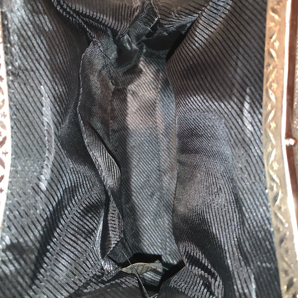 Purse - Picture 6 of 9